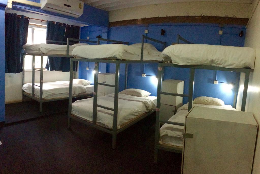 Fun Wan Hostel Bangkok Dış mekan fotoğraf