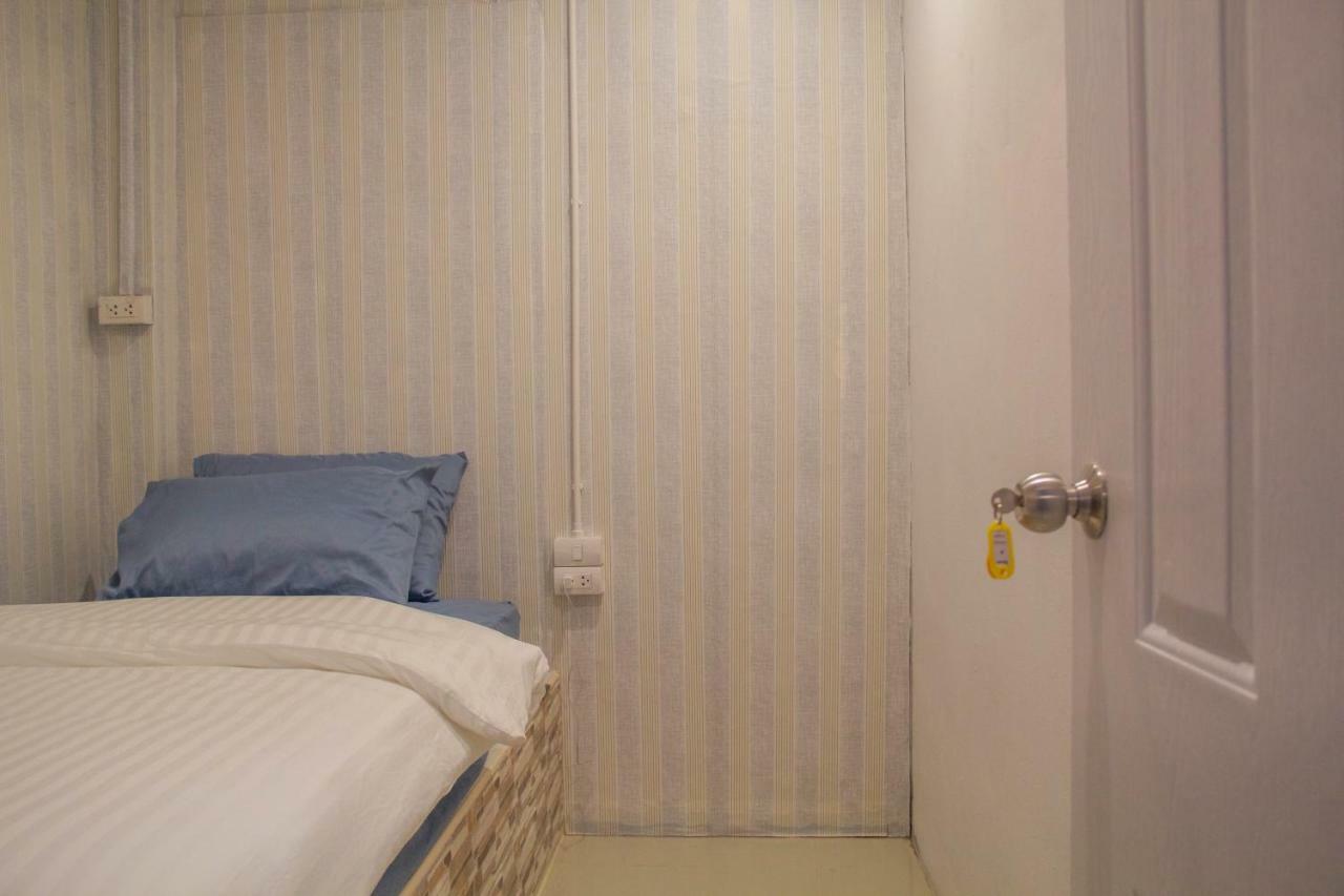 Fun Wan Hostel Bangkok Dış mekan fotoğraf