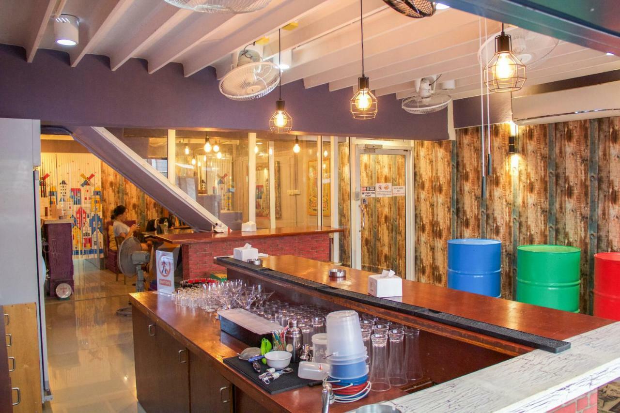 Fun Wan Hostel Bangkok Dış mekan fotoğraf