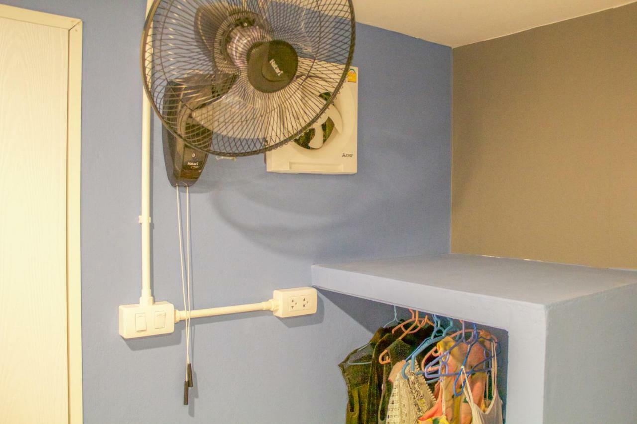 Fun Wan Hostel Bangkok Dış mekan fotoğraf