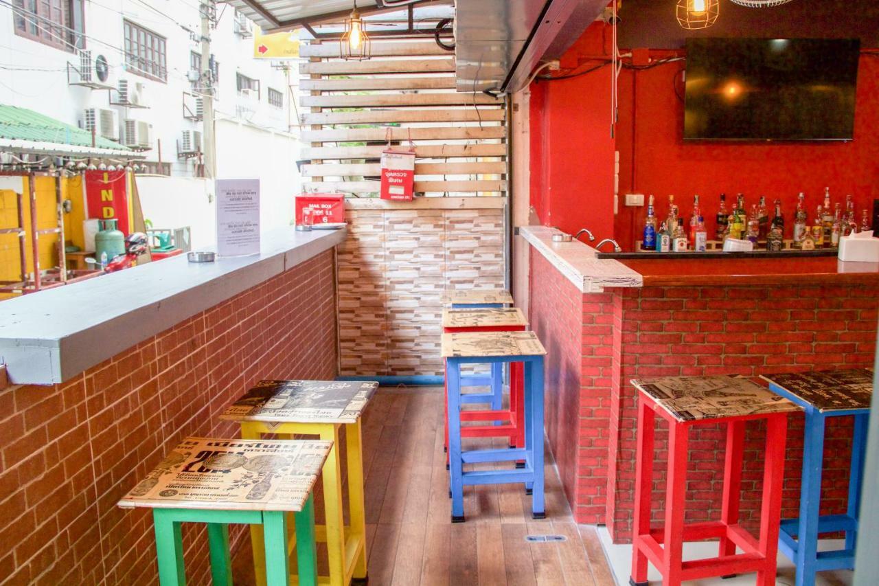 Fun Wan Hostel Bangkok Dış mekan fotoğraf
