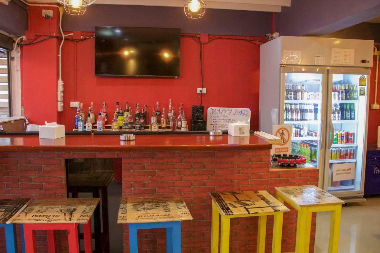 Fun Wan Hostel Bangkok Dış mekan fotoğraf
