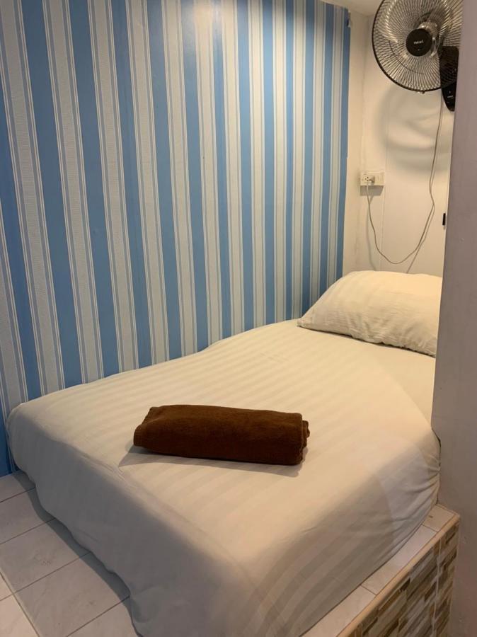 Fun Wan Hostel Bangkok Dış mekan fotoğraf