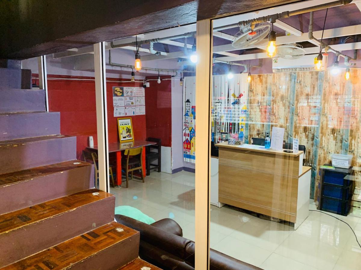 Fun Wan Hostel Bangkok Dış mekan fotoğraf